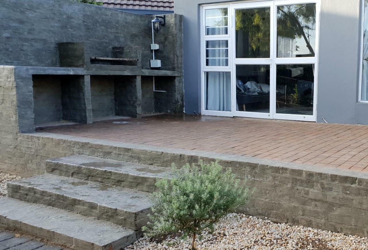 Emmaus Apartment Bloemfontein Exterior foto
